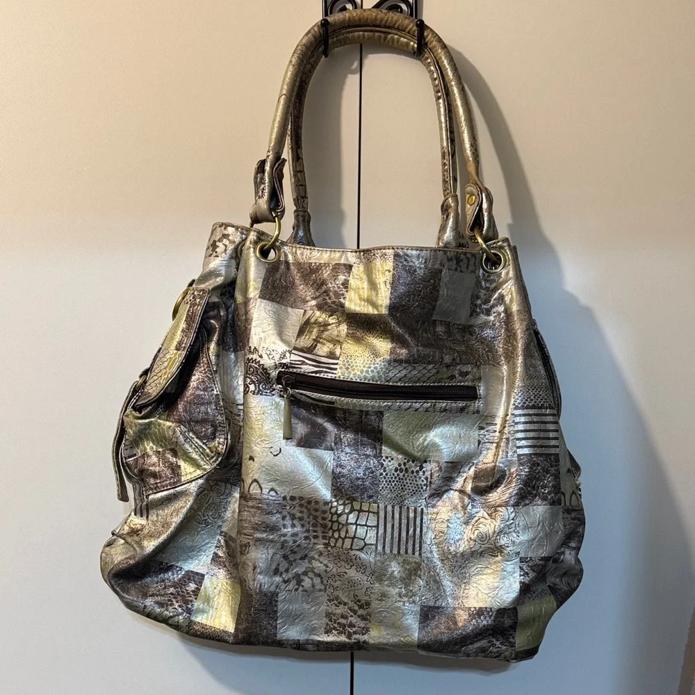 Patchwork Metallic Handbag - Picture 2 of 4